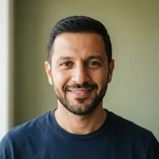 نمونه خروجی پرامپت «آواتار پروفایل شبکه اجتماعی»، ساخته‌شده با هوش مصنوعی